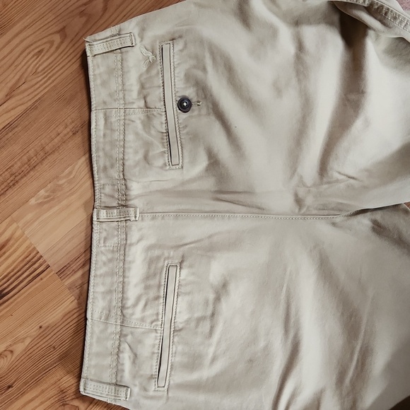 American Eagle Outfitters Relaxed Straight Khakis - Picture 5 of 7